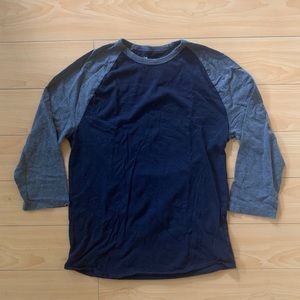 Basic baseball tee
